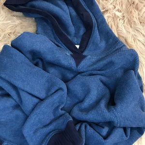 Men’s GAP sweater in Medium